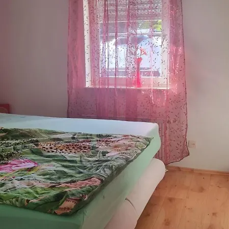 3 Im Hochparterre Inklusive Апартаменты